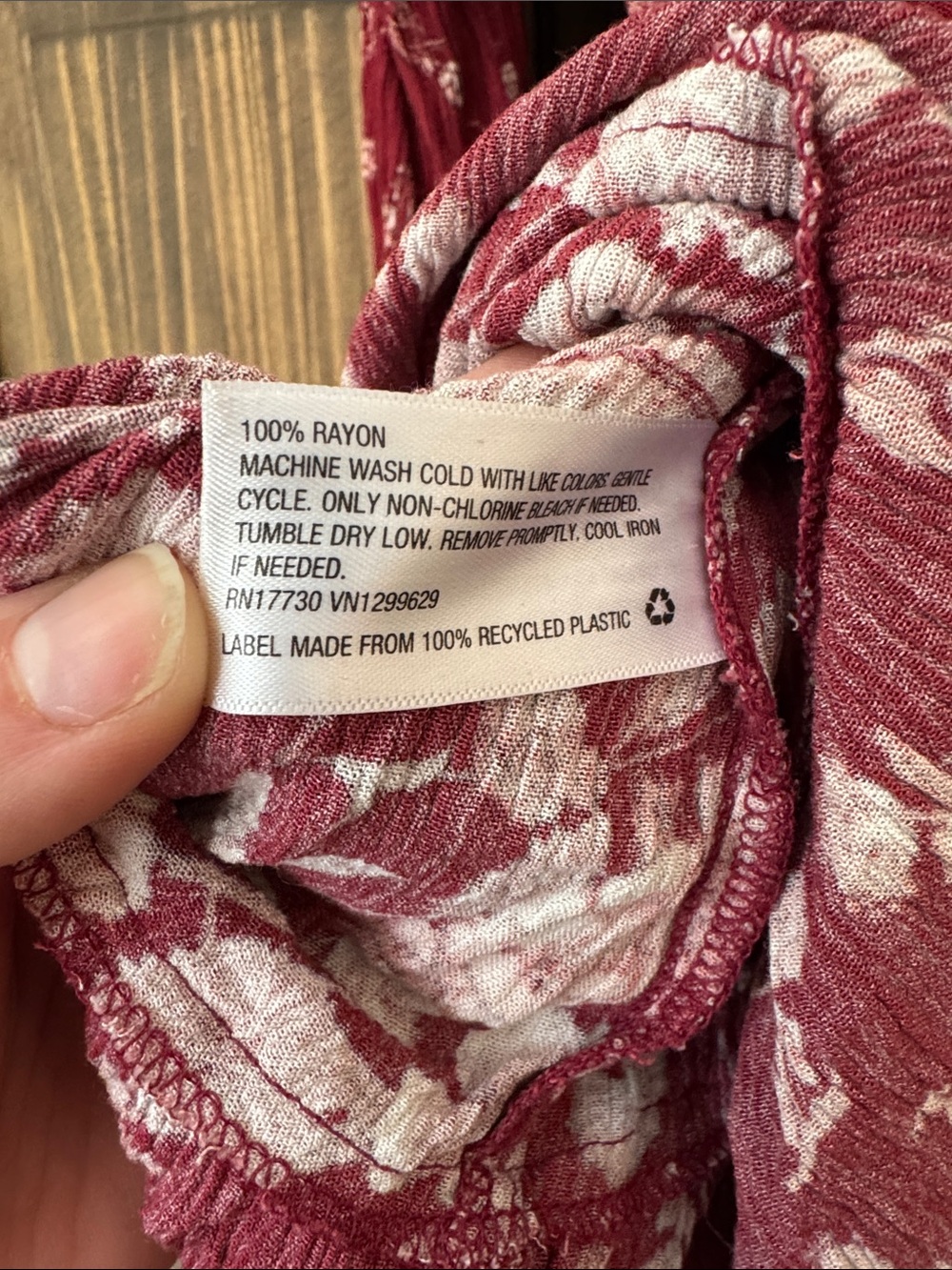 Knox Rose Floral Tunic Dress in Burgundy - Picture 4 of 4